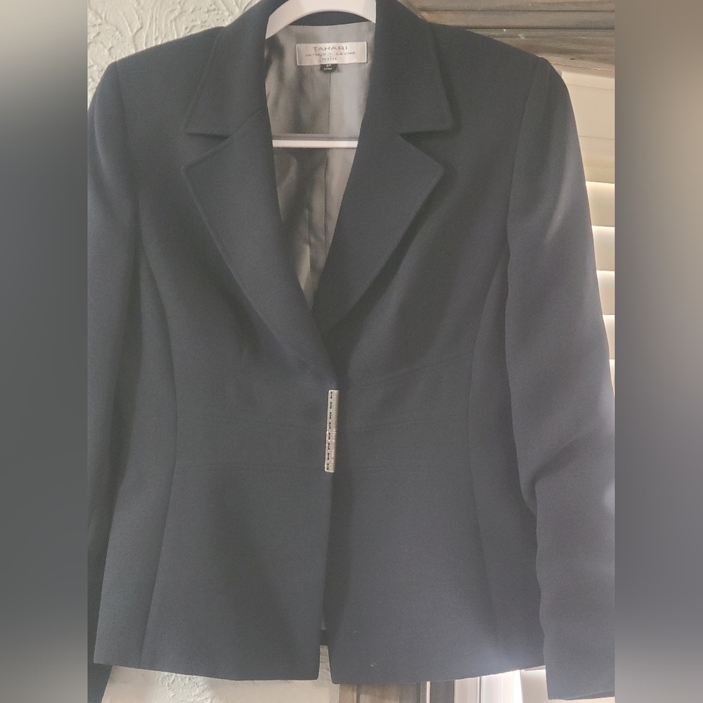 Tahari Black Blazer Petite With Multi Button Front Closure